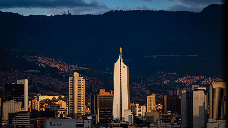 Bogotá y Medellín